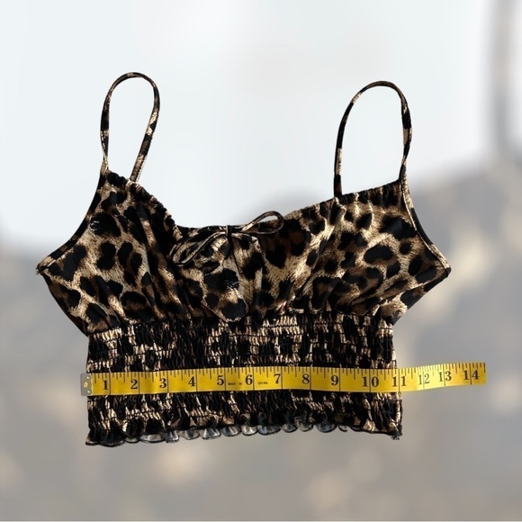 Timing leopard print tie front spaghetti strap crop top size S - Picture 4 of 7